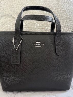 Coach City Mini Tote Bag in Black Pebbled Leather (CW031) NWOT